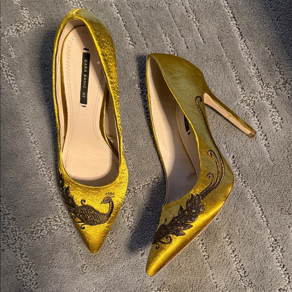 Zara Metallic Gold Pointed-Toe Embroidered Pumps